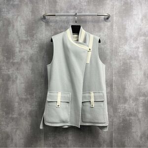 Authentic Hermes Stylish Gray Sleeveless Vest with Pockets